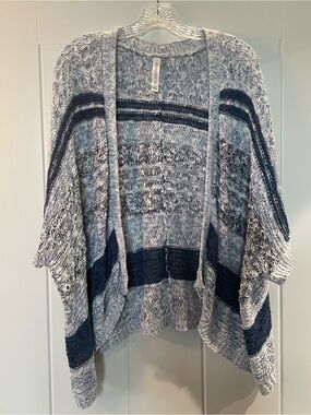 Aeropostale Open-Front Knit Poncho Cardigan - Gray & Navy